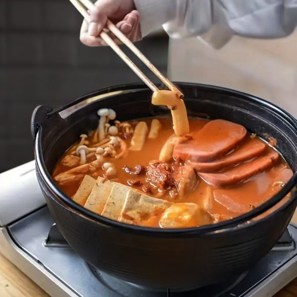 Cast Iron Japanese Style Sukiyaki Tetsu Nabe Shabu Hot Pot with Wooden Lid