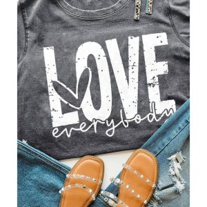 Azura Exchange LOVE everybody Graphic T-shirt - 2XL
