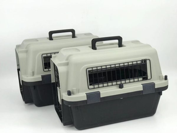 Medium Portable Pet Dog Cat Carrier Travel Bag Cage House Safety Lockable Kennel Grey