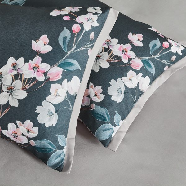 Botanical Hazel Microfibre Quilt Cover Set-king size