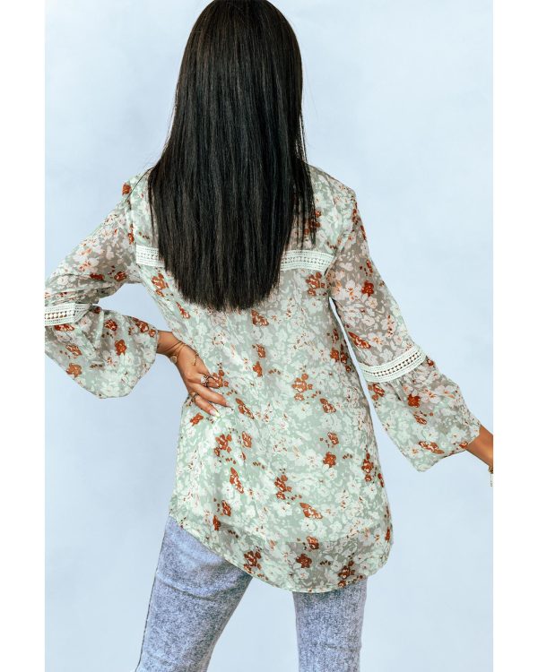 Azura Exchange Lace Crochet Trim Blouse with Floral Print – L